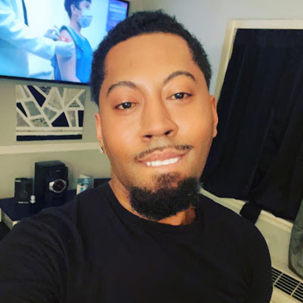 Meet your Posher, Emmanuel